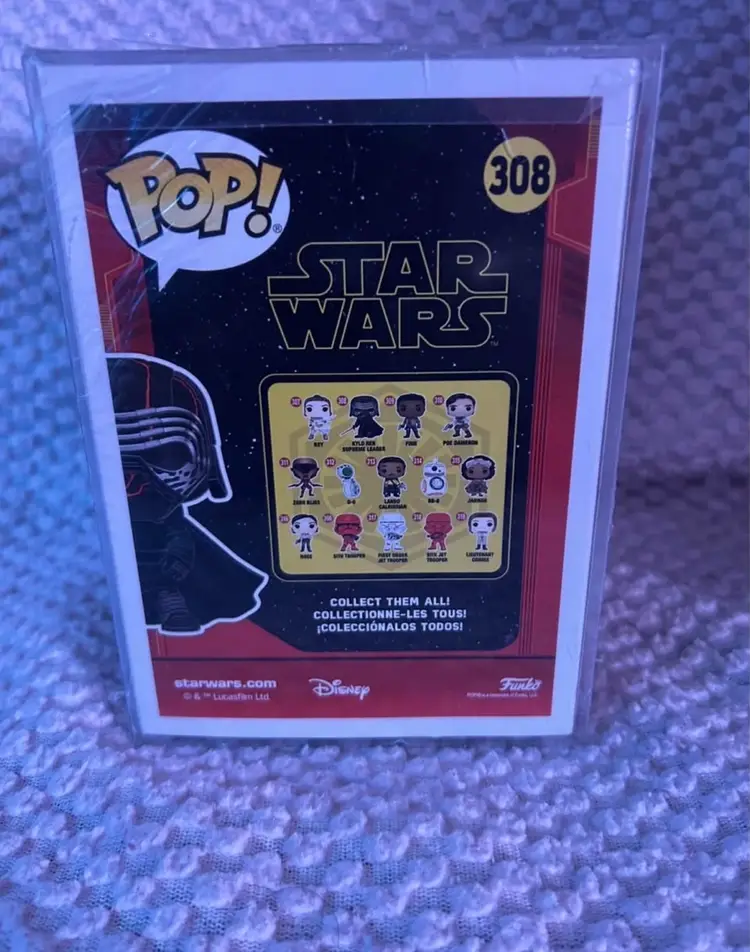 3 Funko Pop Figurines