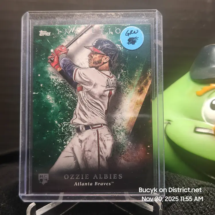 2018 topps Inception Green - Ozzie Albies Atlanta Braves