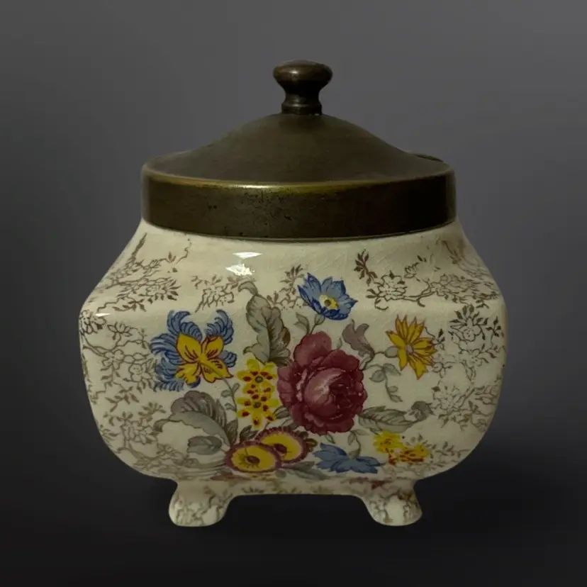 Sandland Ware Lancaster & Sandland L.T.D. Hanely England Lidded Jam or Sugar Bowl Chintz Rose