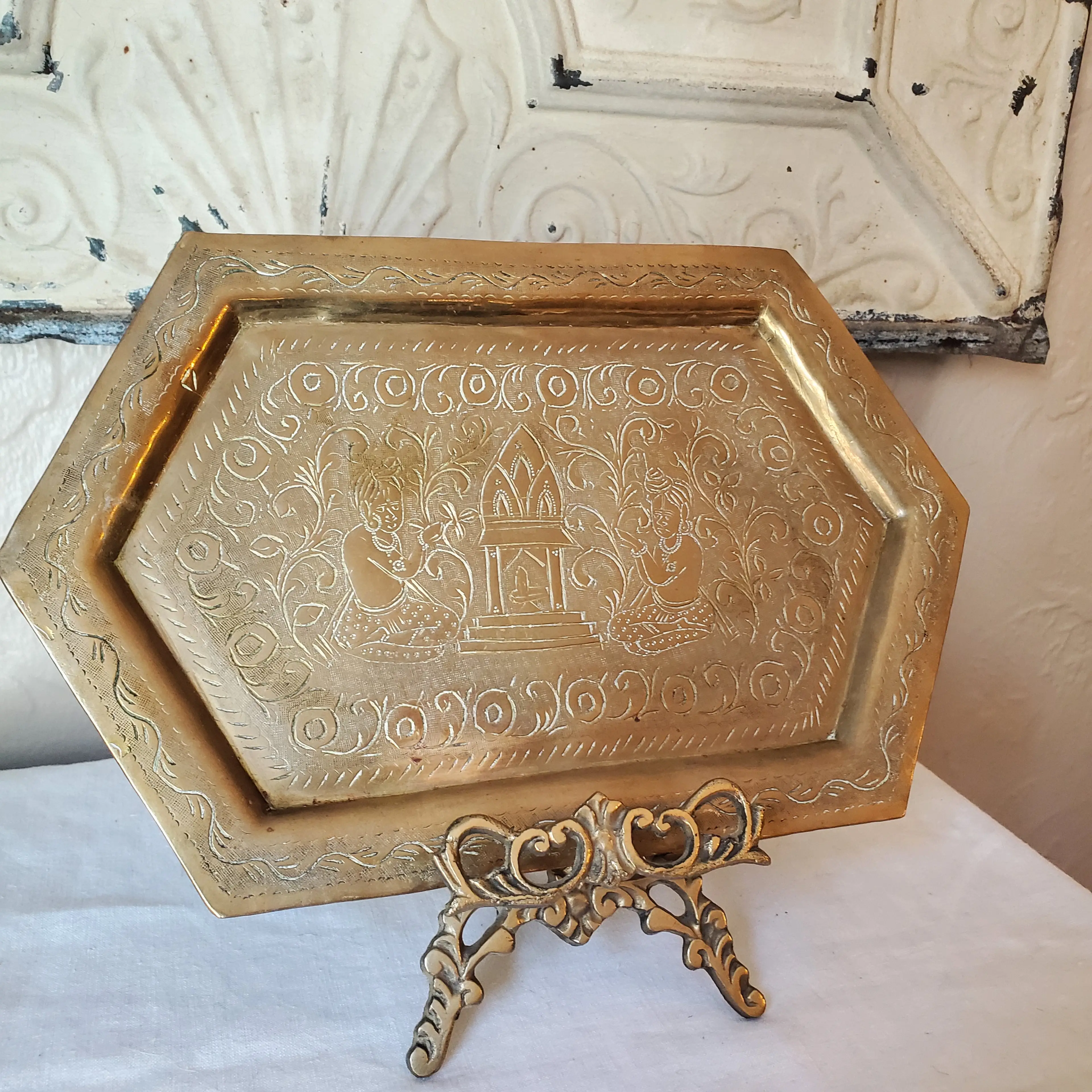 Image 2 of 7