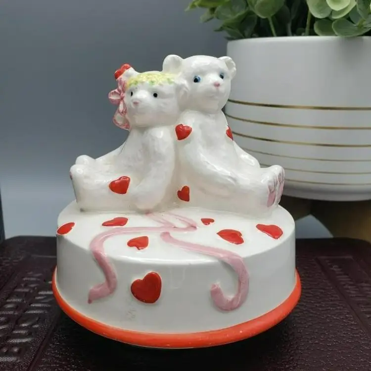 Otagiri Valentines Bear Music Box