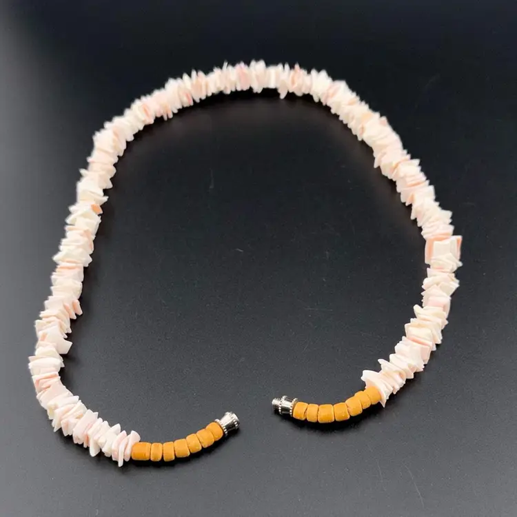 Puki Shell/Peach Coral Necklace With Barrel Clasp