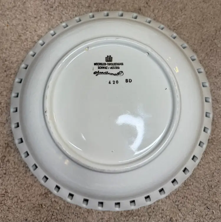 Wechsler Tirolkeramik bowl from Austria