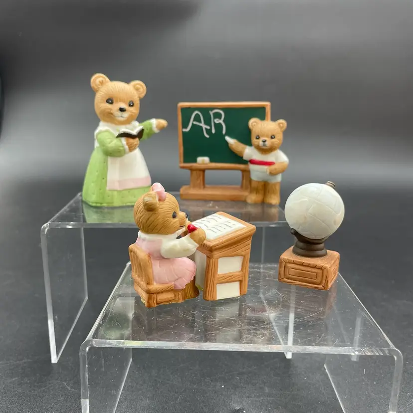 Homco #1409 Bears at School Figurines Teacher Students Desk Globe Set of 5 VTG