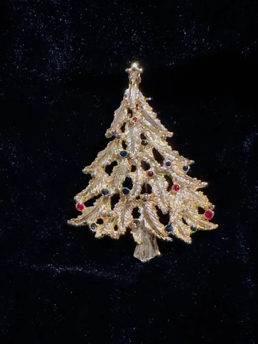 #1770 Christmas Tree Brooch, Gold Tone, 2”, Colored Enamel Dots