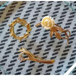 #01 - Signed Vtg Brooch Lot Pastelli, Gerrys & Van Dell!