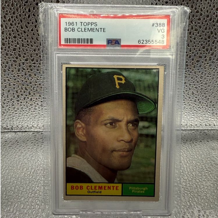 Roberto Clemente - 1961 Topps - Pittsburgh Pirates-PSA 3