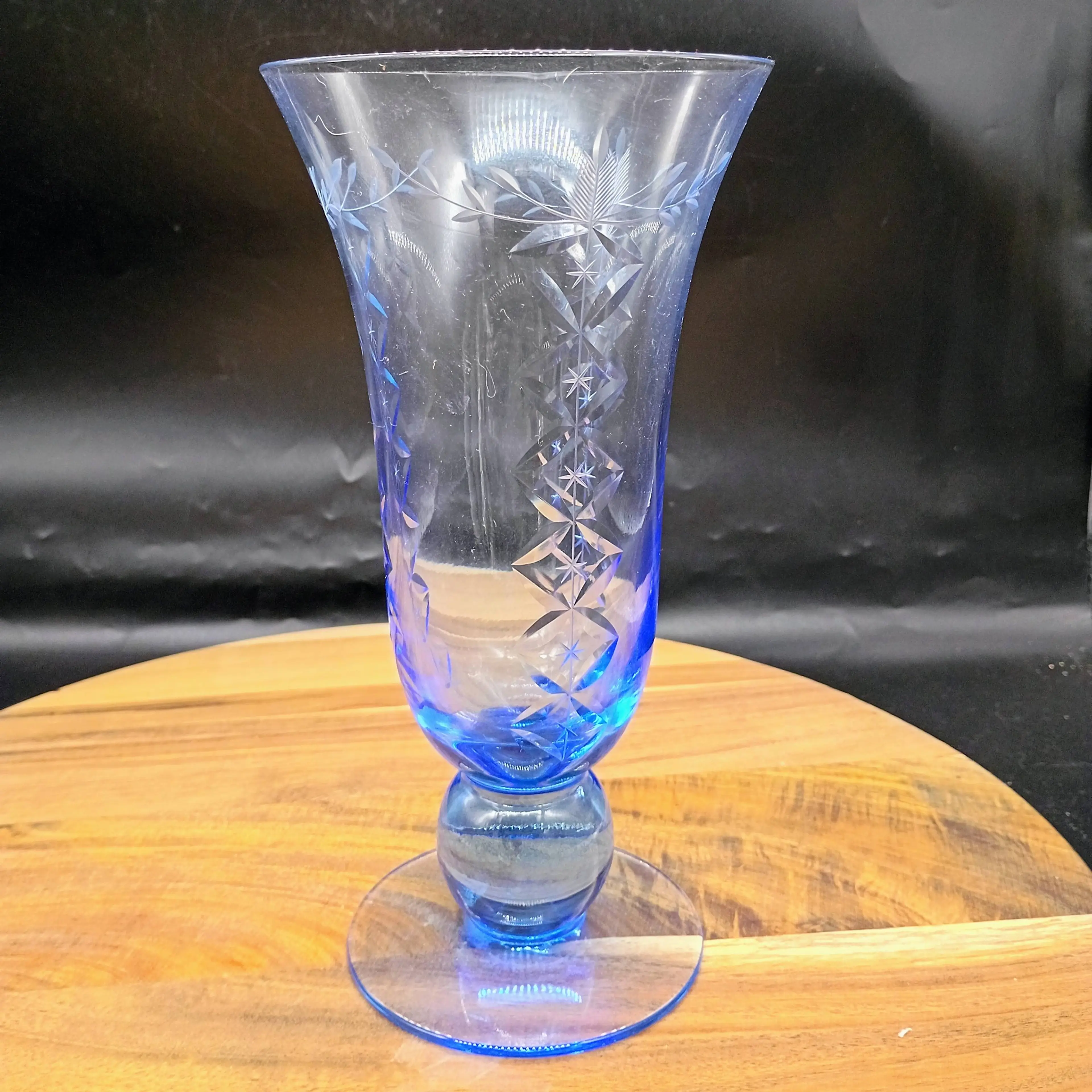 Image 4 of 8
