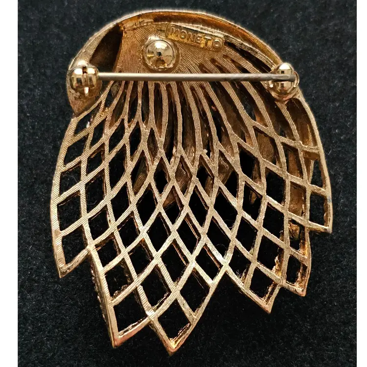 MONET lettice Goldtone Signed Brooch