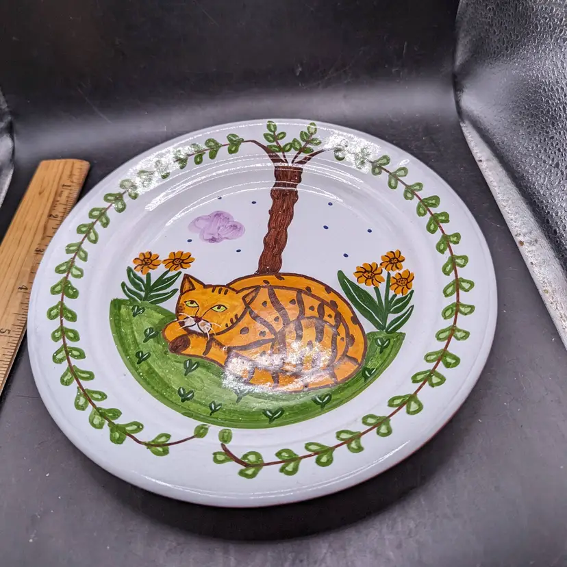 Vintage MM Portugal Zrike Hand-Painted Folk Art Kitty Cat Tiger Red Ware Plate.