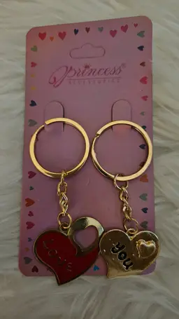 #01 Heartthrob keychains