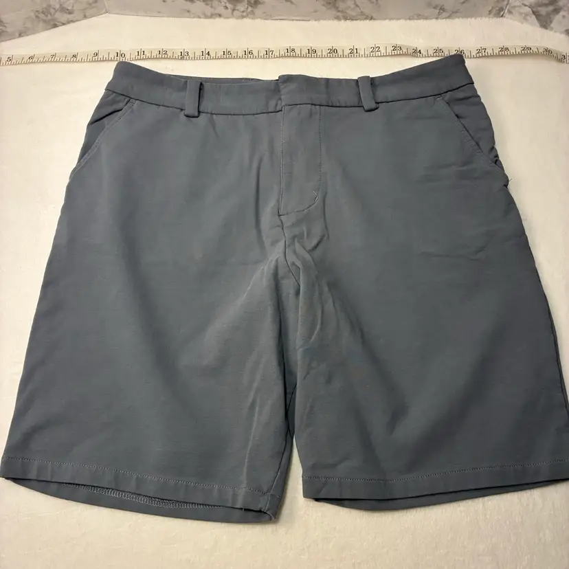 C- Shorts Caliville Size 32