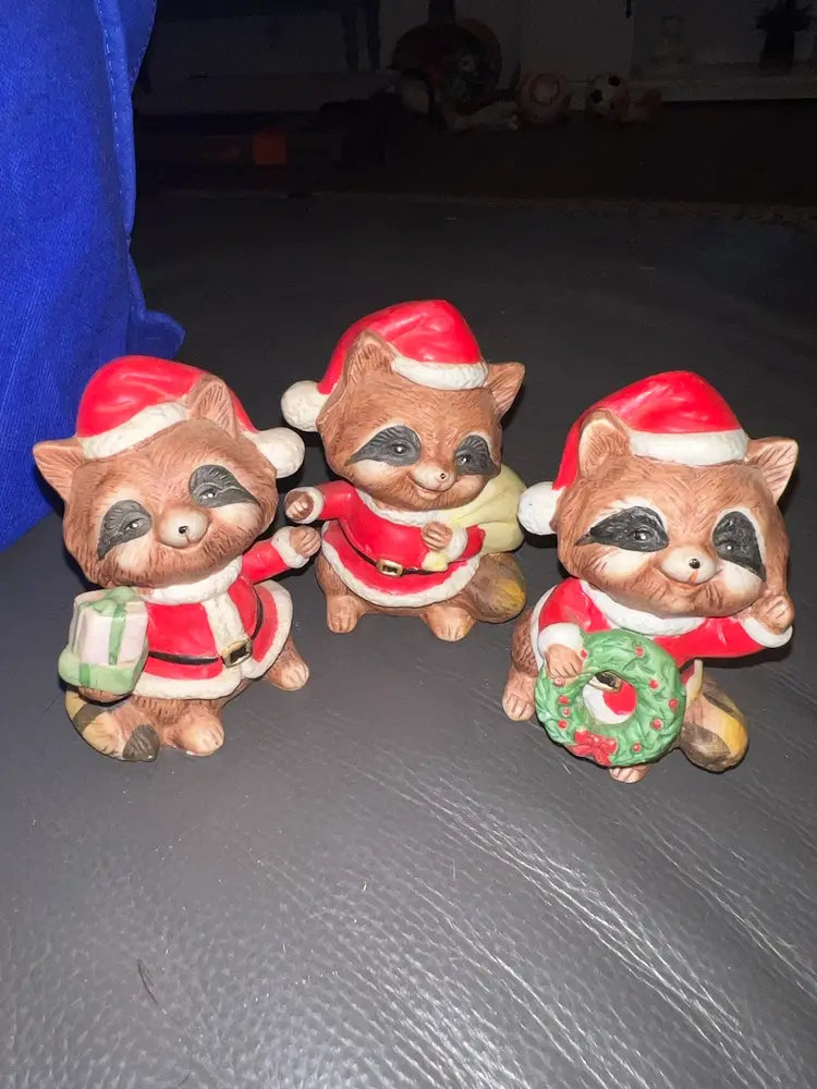 Christmas Santa Raccoons Set of 3 Ceramic Figurines 3.5" x 3: No. 5611 HOMCO