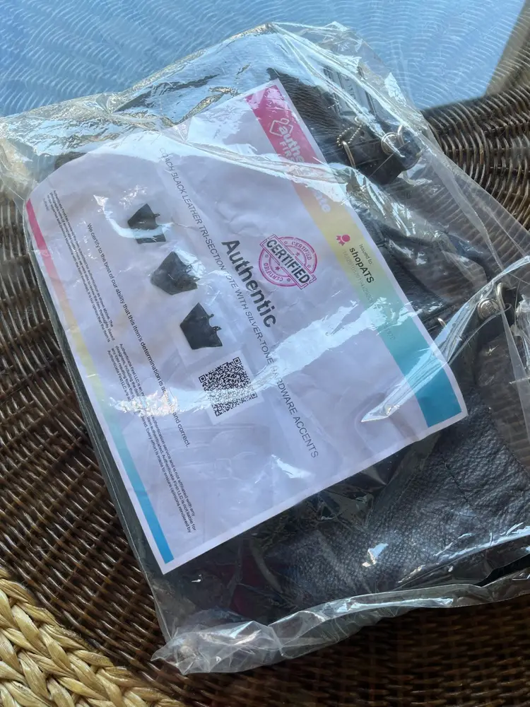 Authentic COACH Black Peddled Leather Tote Purse Purple Inside COA