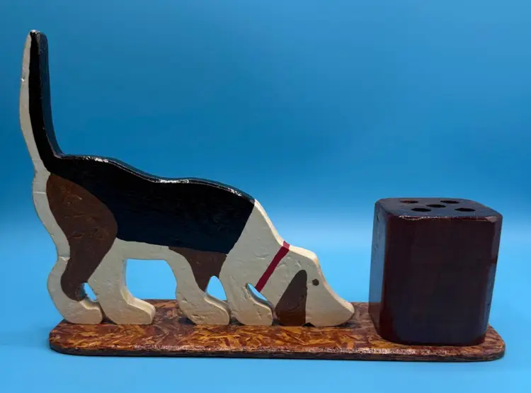 Folk Art Hound Dog 5 Pen Holder