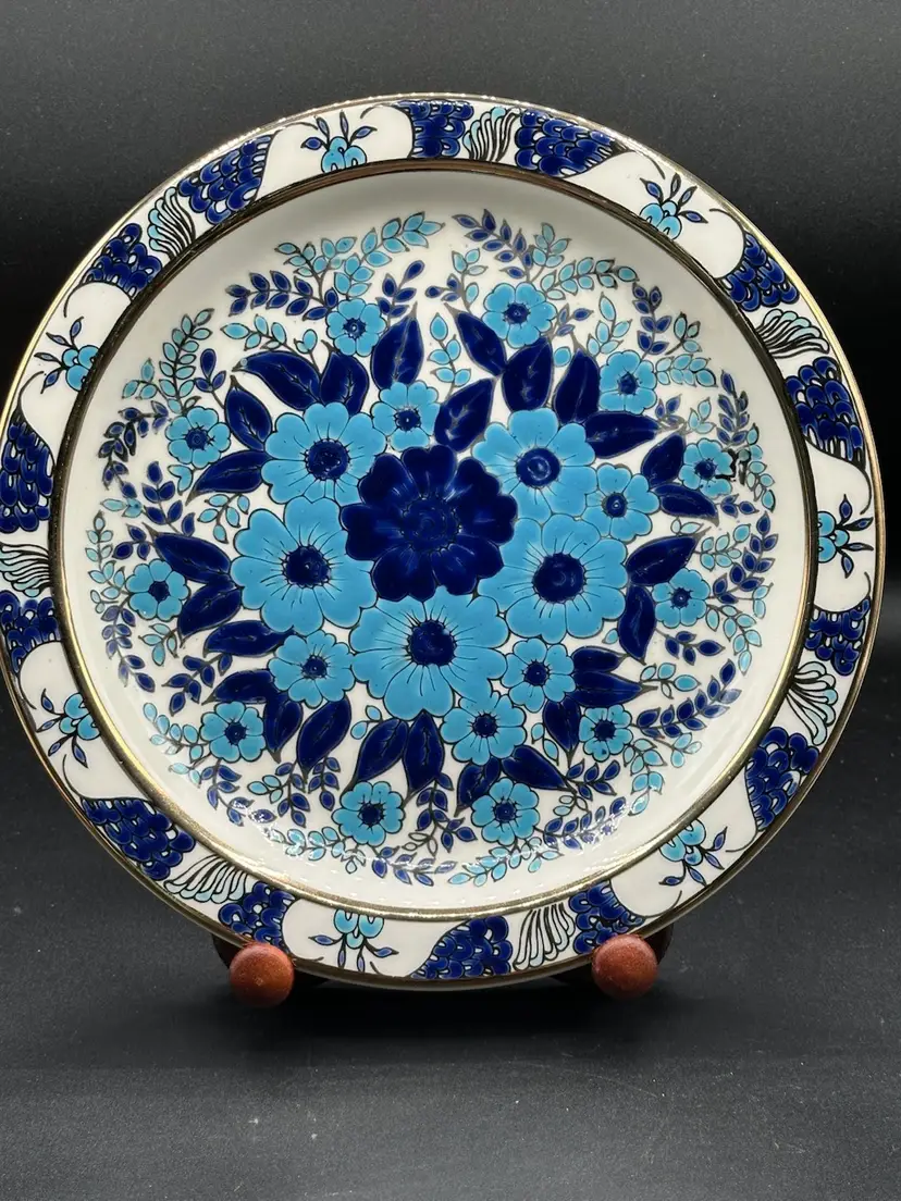24 K.Gold Decorative plate, handmade by "Seva Keramik" Olympia SA