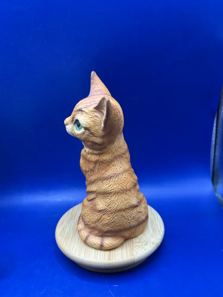 Harvey Knox House Of Global Art Orange Tabby Cat Figurine - 1983
