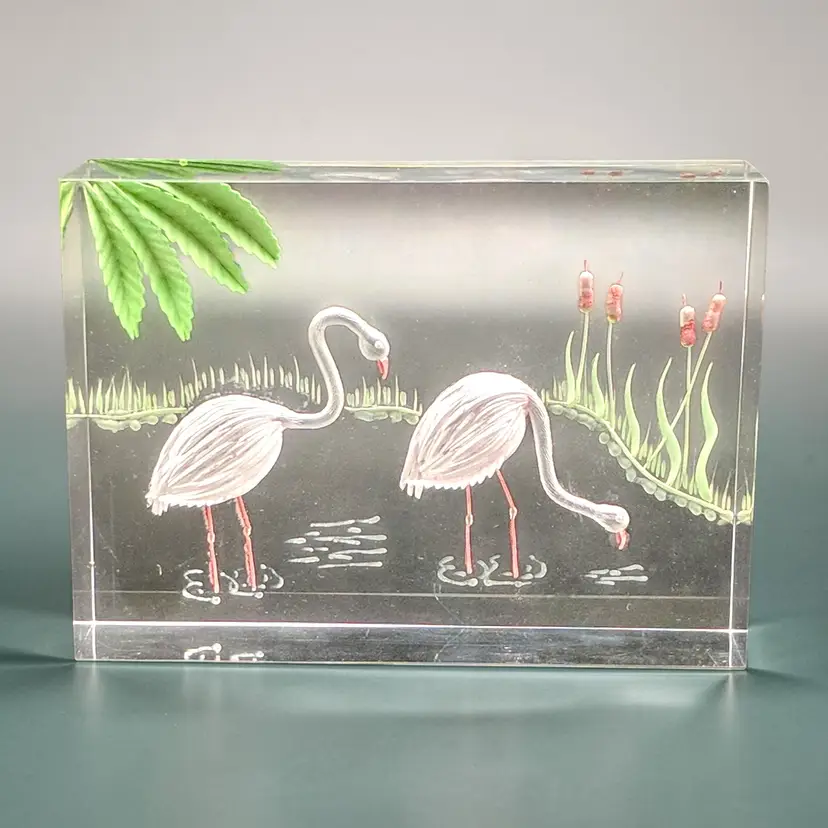 Vintage Reverse Carved Acrylic Pair Of Pink Flamingos Beach Seaside Paperweight