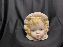 #7 Hull USA 62 Pottery Bonnet Baby Planter