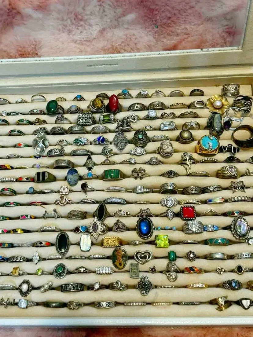 Livestream thumbnail