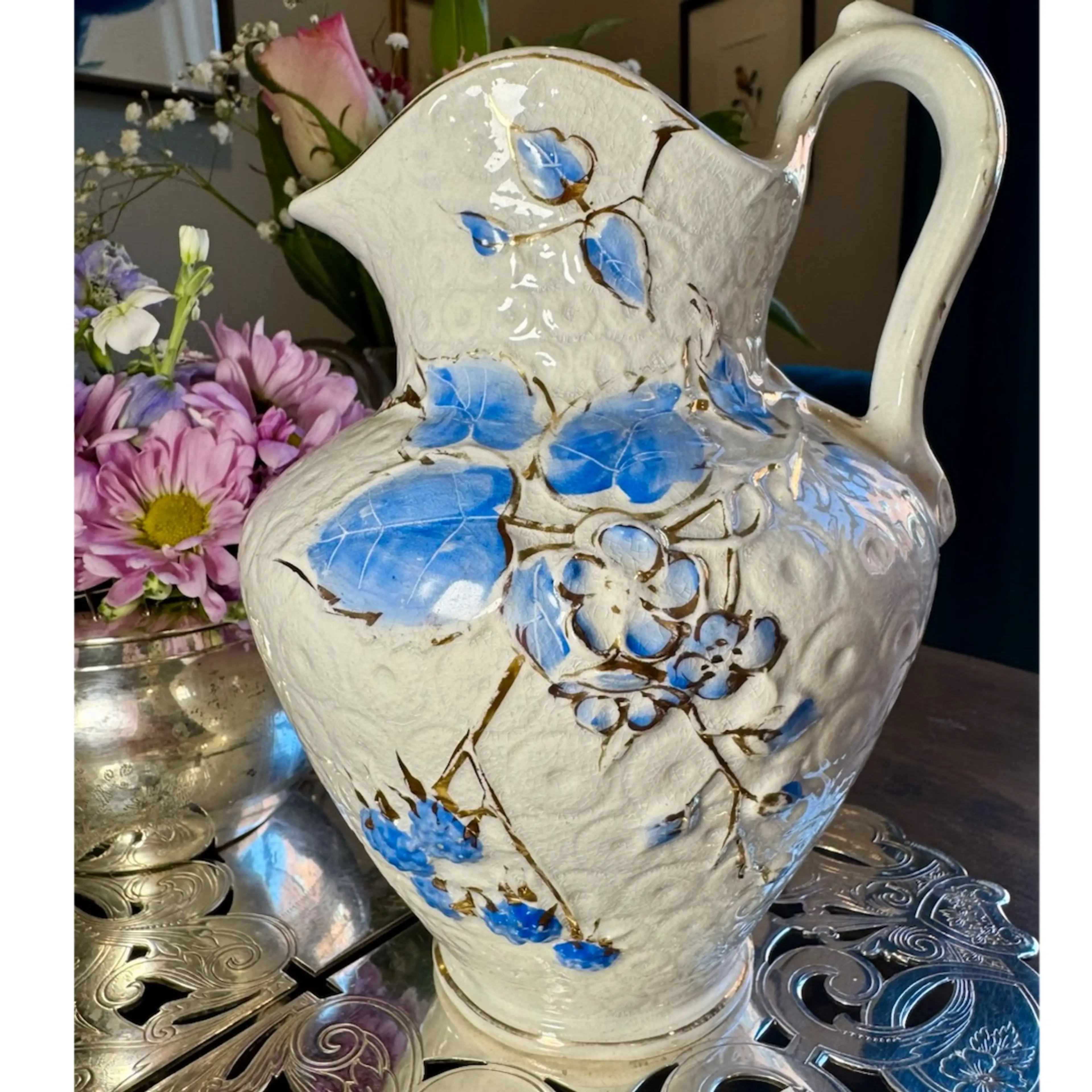 Image 1 of 4