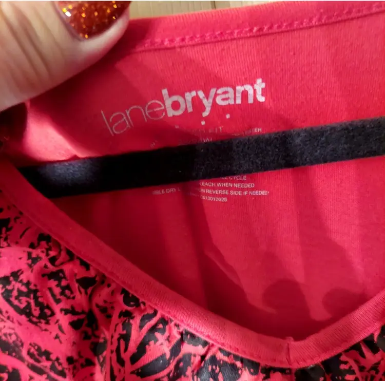 Lane Bryant size 22/24W coral print front tee top