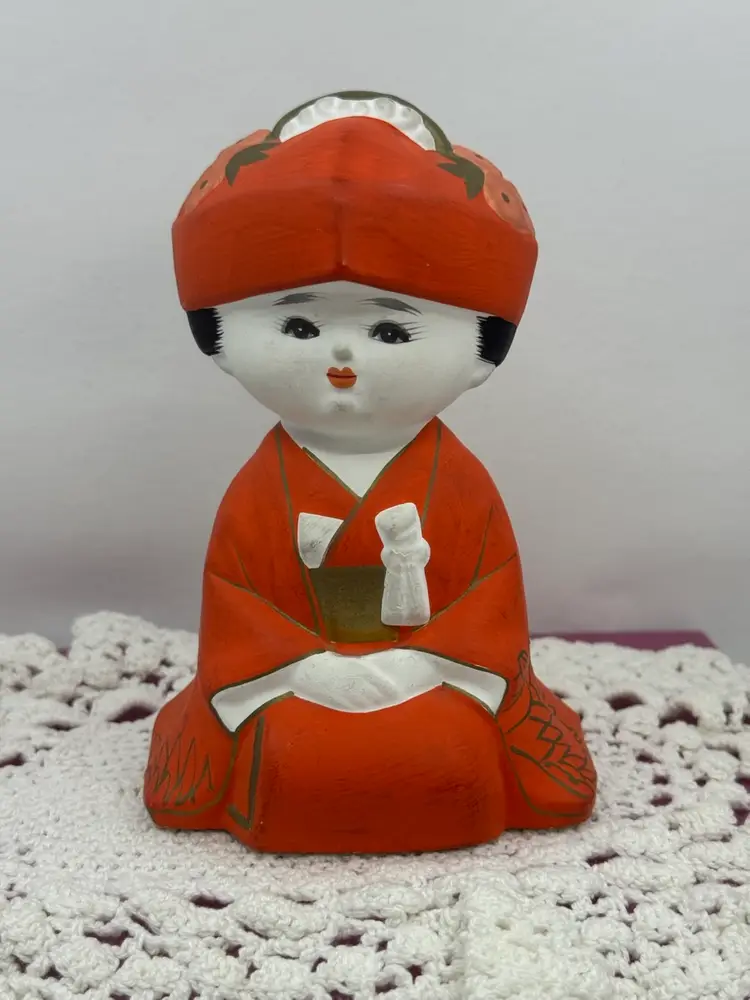 Vintage ceramic Hakata doll, 5.75” Tall