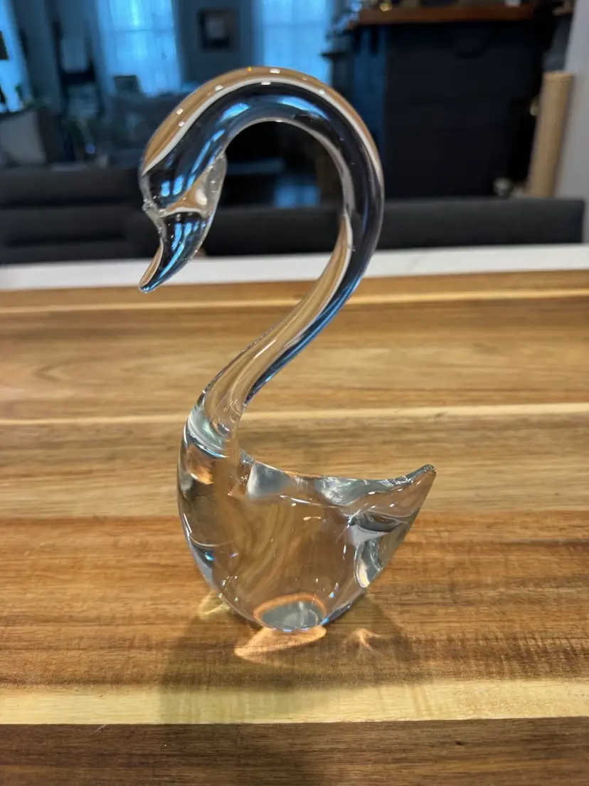 Glass Swan Figure