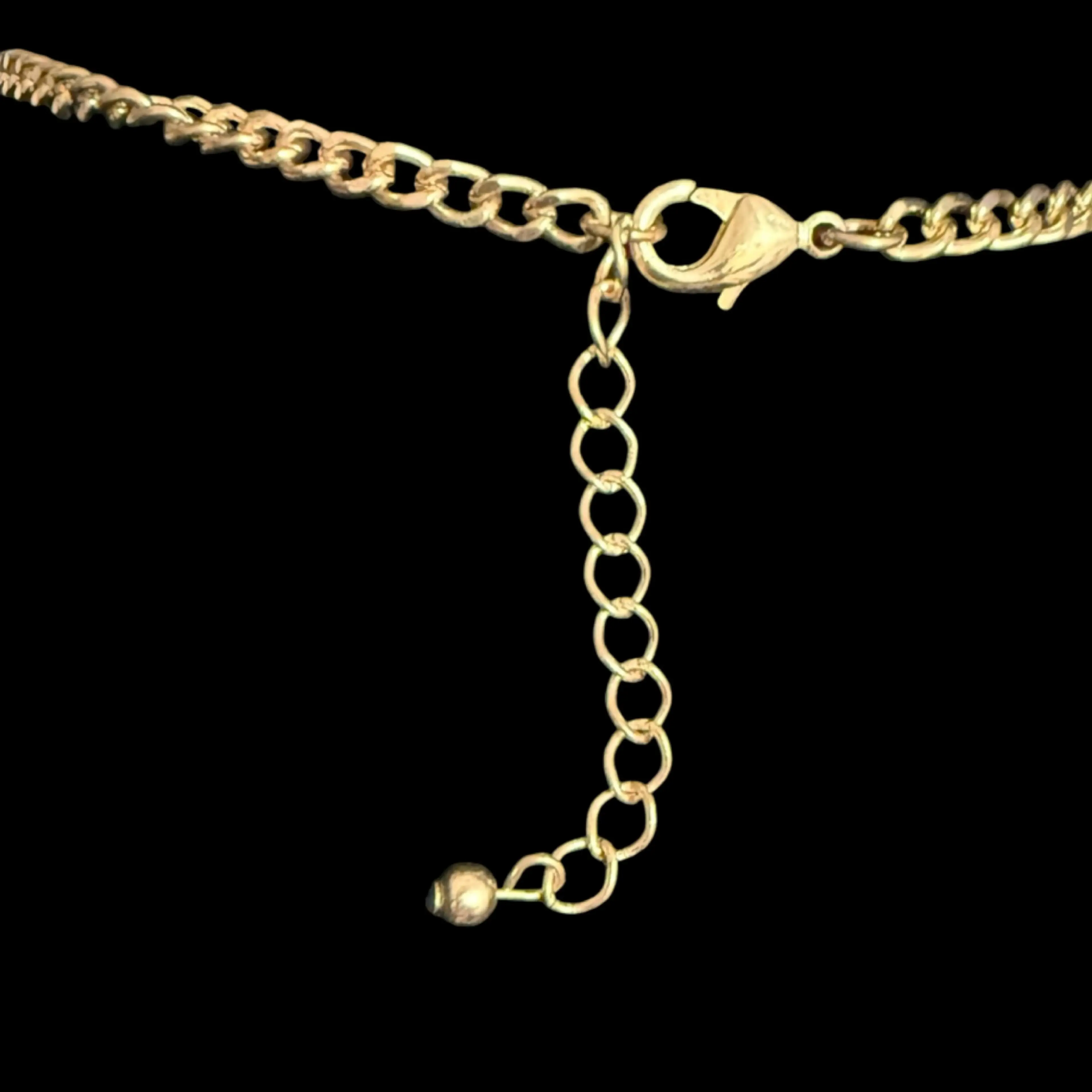 Image 4 of 4