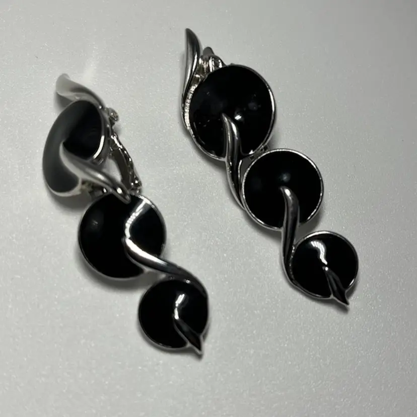 Trifari Black/Silver Tone Clip-on Earrings