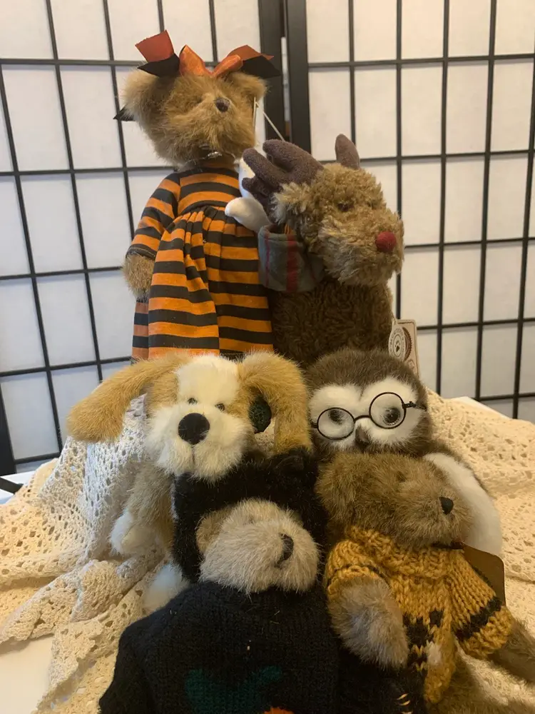 Boyd’s & Friend’s Plush Show