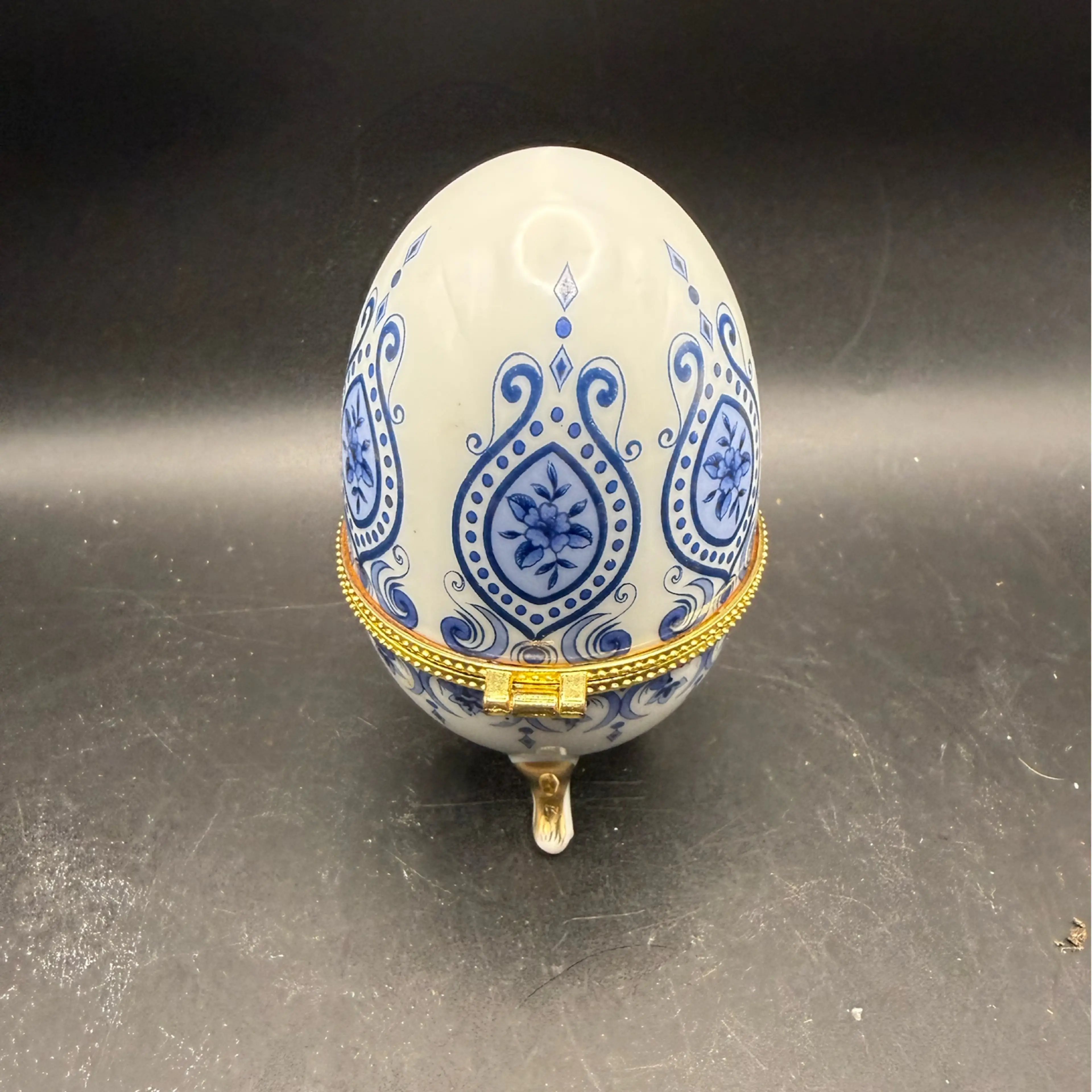 Image 3 of 4