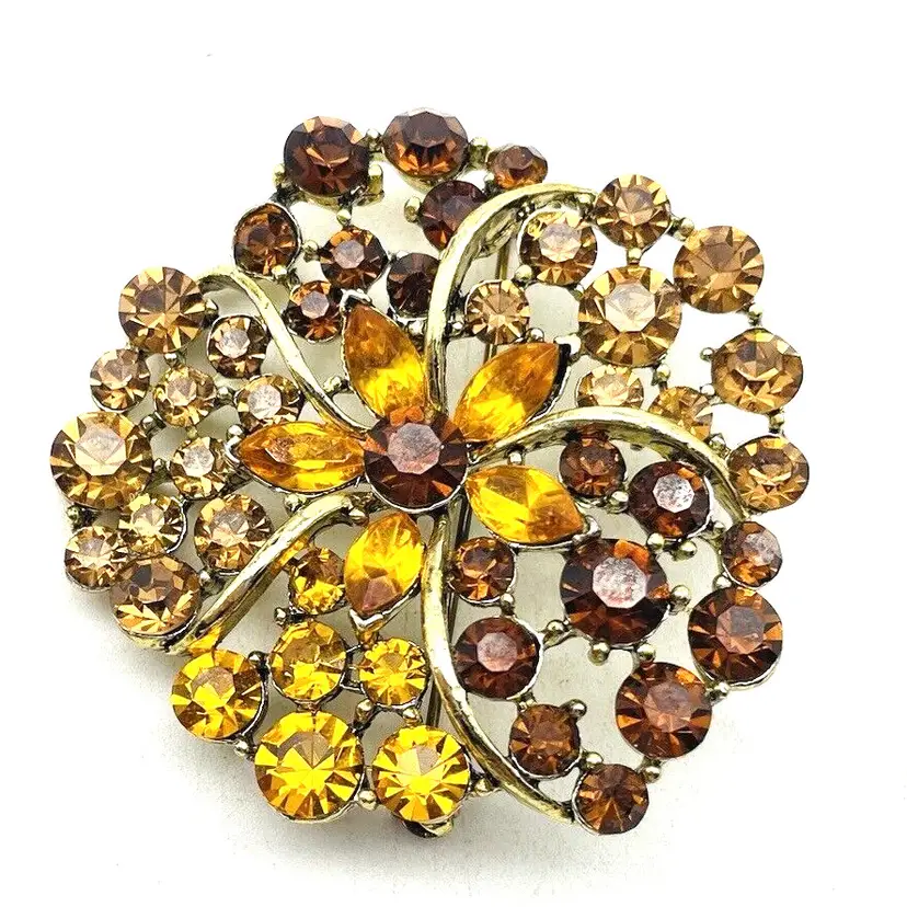 Vintage Rhinestone Brooch Cognac Golden Brown Stones Gold Tone Floral Design 11678