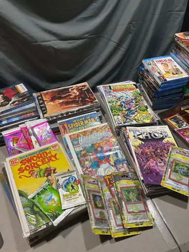 $1 HOLLA! 20 Sec SD☠️☠️Comics, Cards, Hot Wheels, DVD’s Etc!