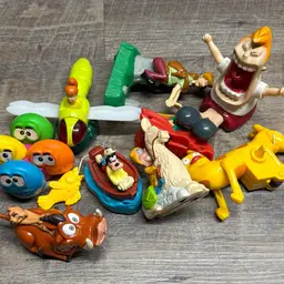 90’s Kids Meal Toys Lot (9)