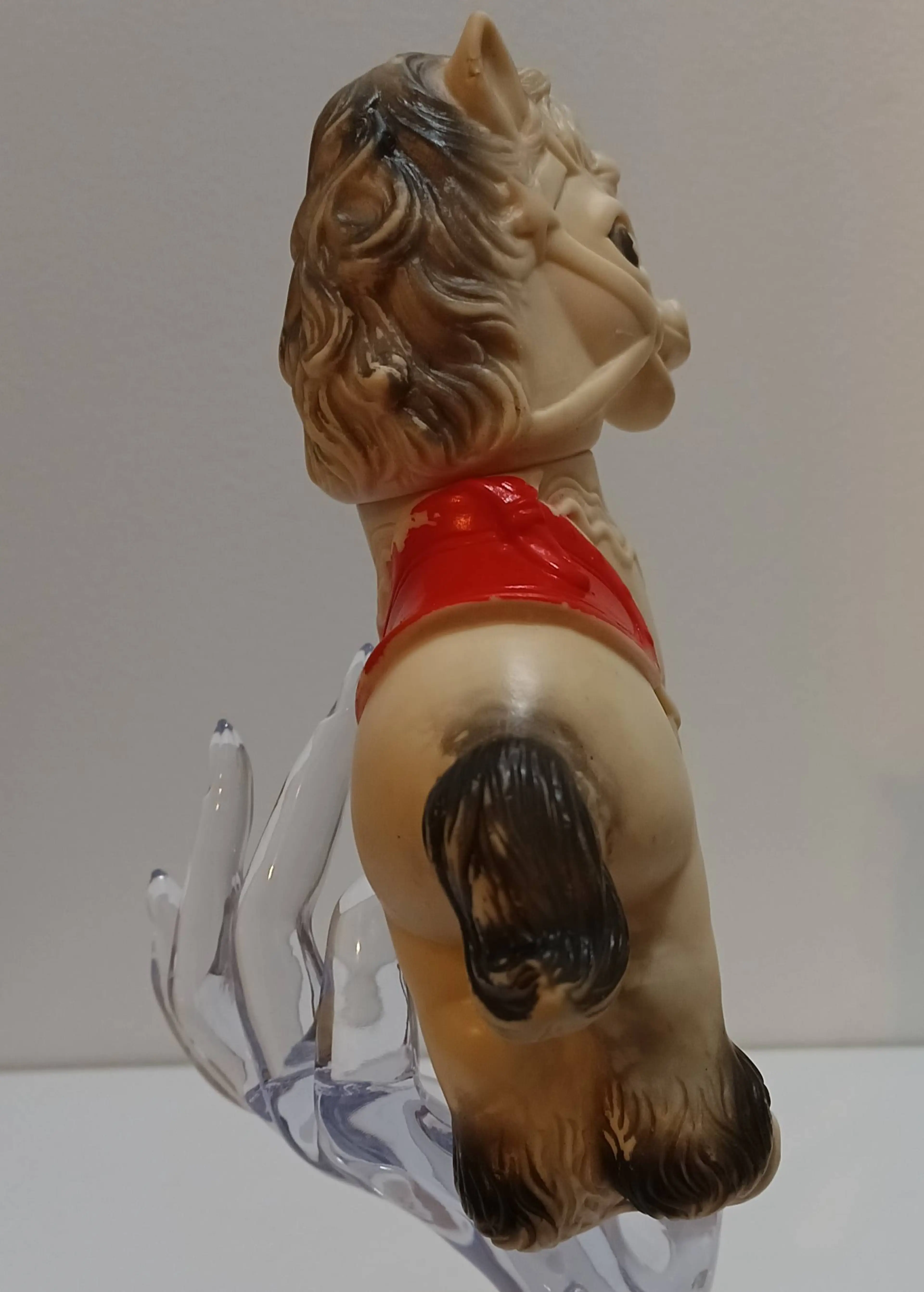 Image 2 of 7