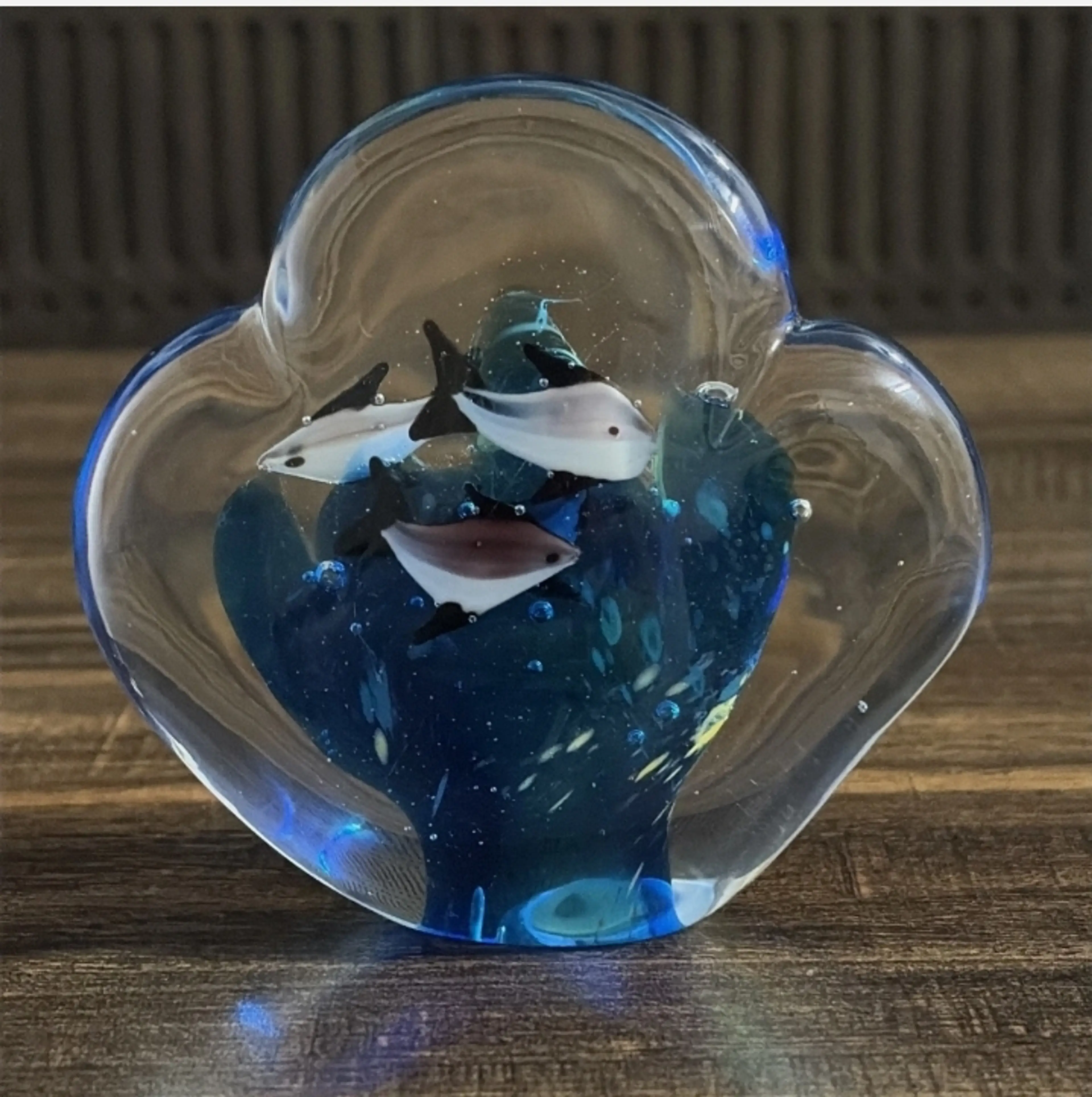 Image 4 of 6