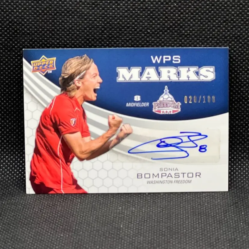 Sonia Bompastor 2010 Upper Deck WPS Marks Autograph /100 Soccer Card