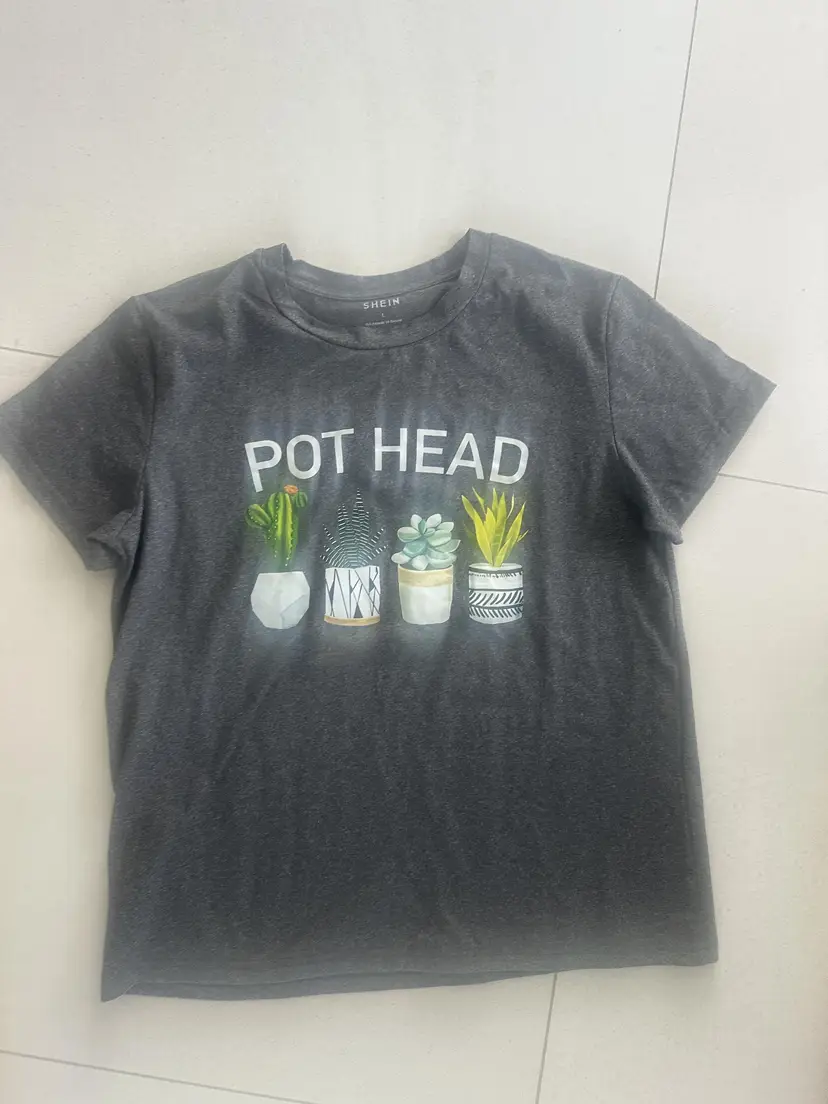 pre-owned-ladies-sz large-novelty-t-shirt-pothead-shein-look!plants