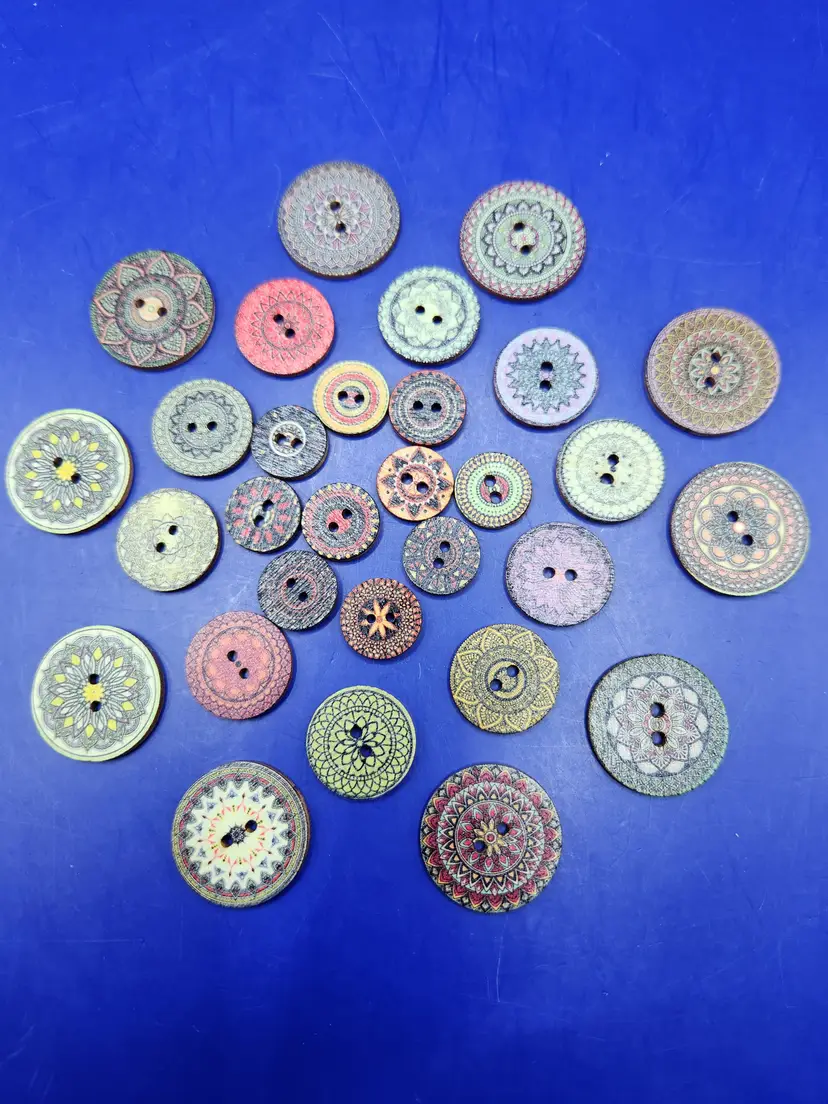 Mandala Flower Wood 2 Hole Buttons - Total 250 Various Sizes