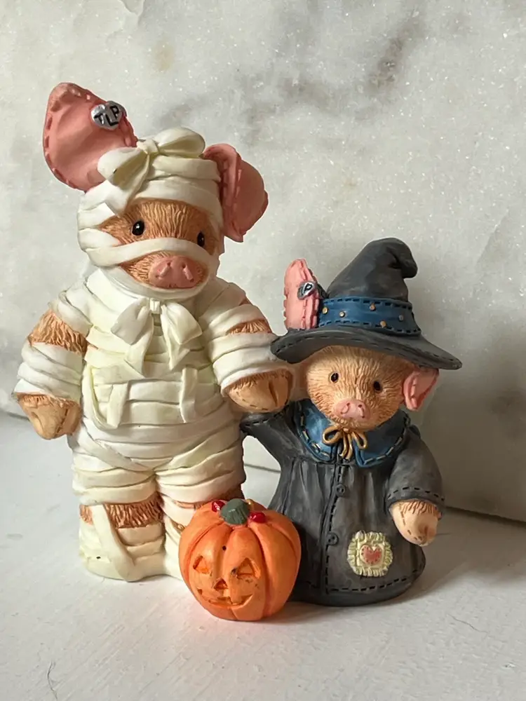 Halloween Last Call Sale! Enesco Trick or treat Piggies Halloween 🎃