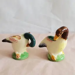 Mid century, ceramic, geese, salt/ pepper shakers, Japan