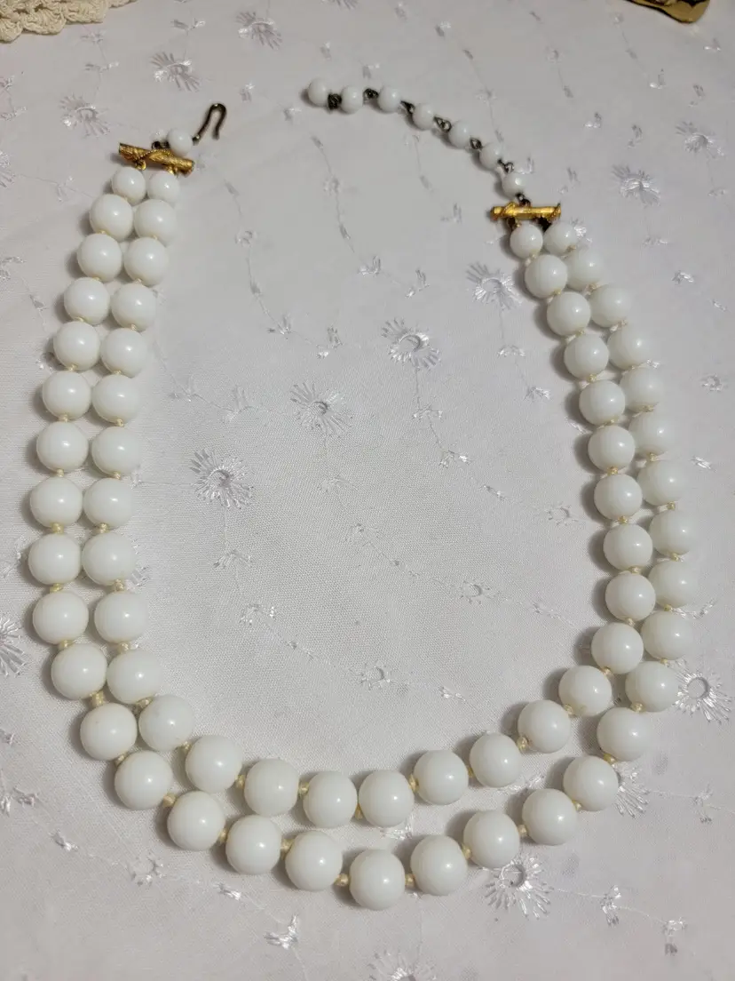 Castlecliff double strand white glass necklace
