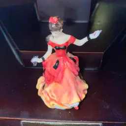 #03- 25% Off Sale - Royal Doulton Pretty Ladies Miniature Bone China Figurine Belle 1996 2"+ (was $24)