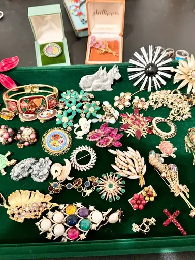 Vintage Jewelry! 