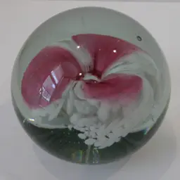 VINTAGE Glass Eye Studio MSH Ash Pink & White Flower Paperweight 1987 3" SIGNED