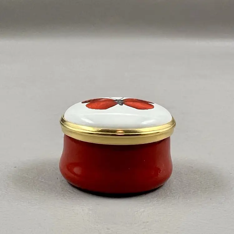 Halcyon Days 1999 Collectors Society Red Butterfly Neiman Marcus Twist Top Enamel Trinket Box 1.25"