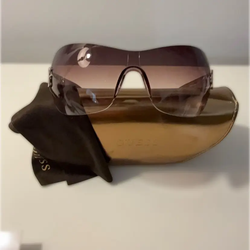 Authentic Y2K G By Guess Shield Sunglasses Brown Tortoise Gradient Lenses
