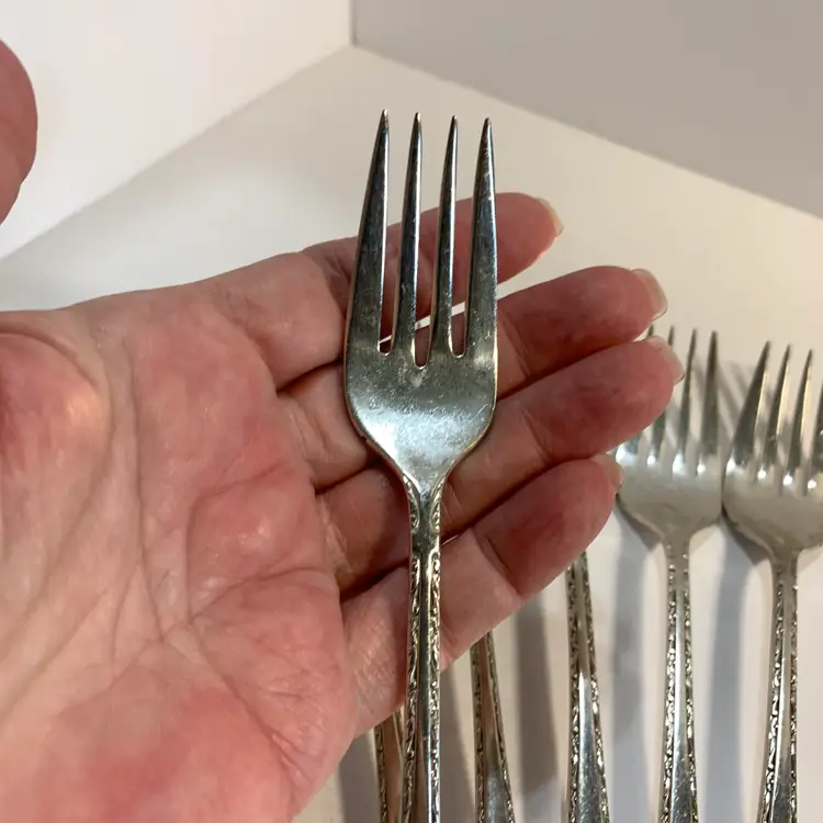 6-Wm A Rogers Salad Forks "Exquisite"