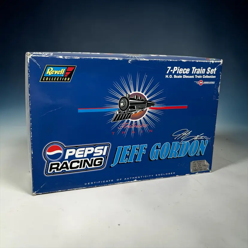 Revell Pepsi Racing Jeff Gordon H.O. Diecast Train Set 7-Piece (1 Of 5004)